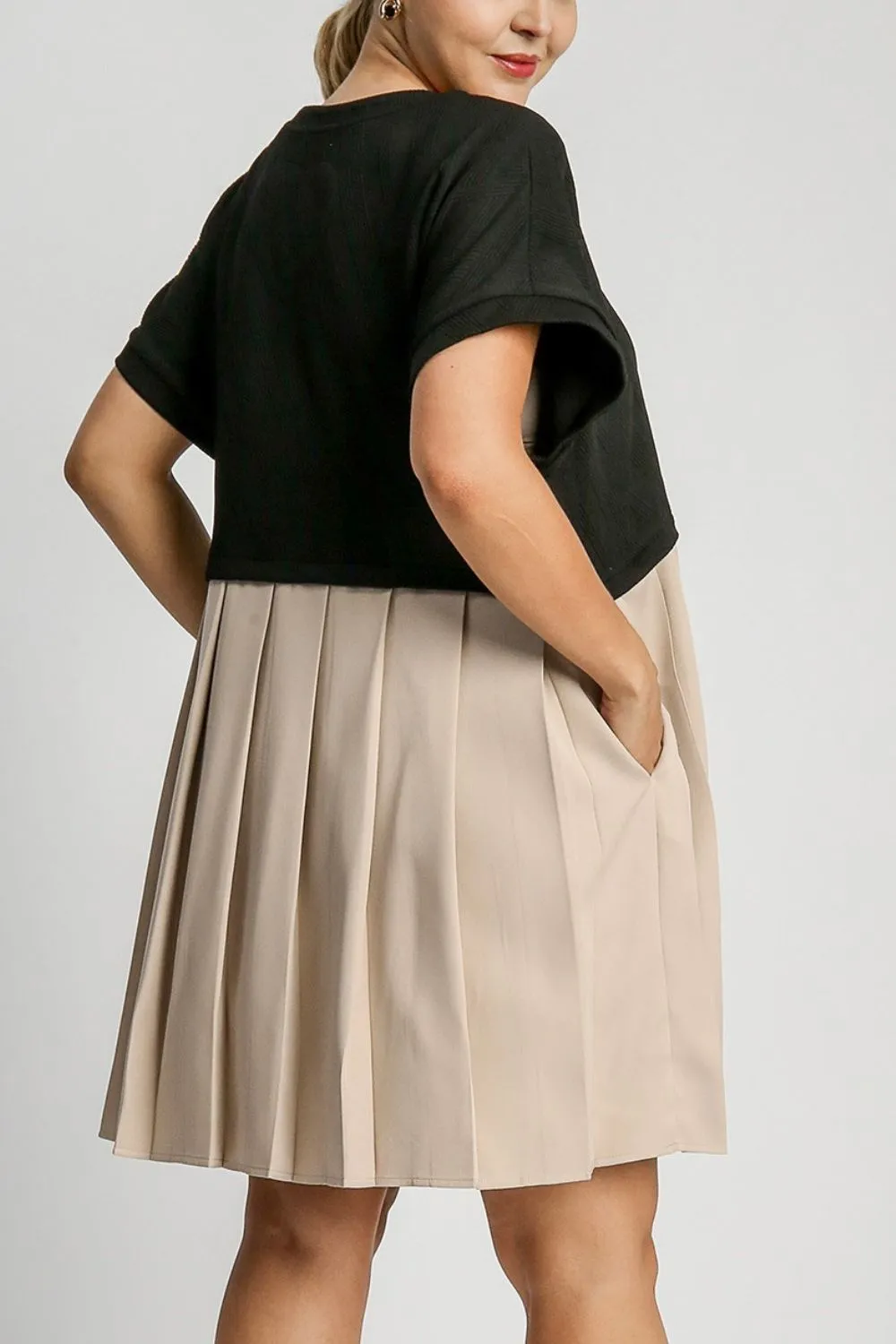 Casual Round Neck Pleated dress